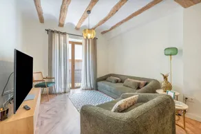 House with terrace | City view | Perfect for remote work - Image 2