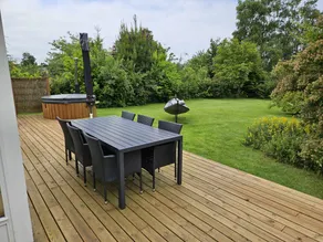 House with garden, terrace & BBQ - Image 5