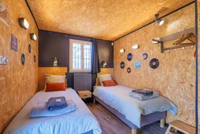 Lodge with heated pool, terrace & garden | Garden view - Image 5
