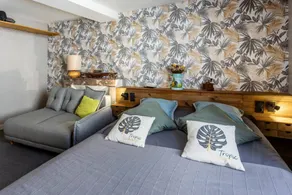 Bed and Breakfast 'Chambres Nature' with Shared Pool, Shared Terrace and Wi-Fi - Image 3
