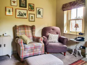 Cottage with garden - Image 4