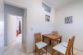 Apartment 'Two Bedroom 3' with Wi-Fi and Air Conditioning - Image 3