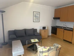 Holiday apartment with pool - Image 5