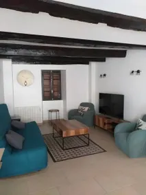 Holiday home with terrace | Mountain view | Perfect for remote work - Image 3