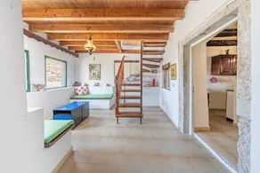 Holiday Home 'Priest's Traditional Mansion' with Sea View, Shared Terrace and Wi-Fi - Image 4