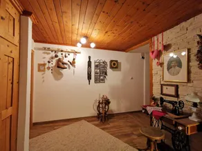 Holiday apartment with terrace & garden - Image 3