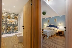 Holiday Home 'Iris' with Shared Garden, Wi-Fi and Air Conditioning - Image 4