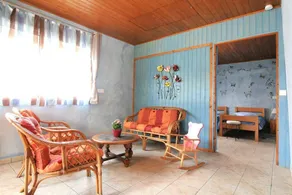 Gite with garden, terrace & barbecue - Image 3
