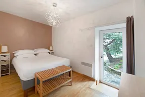 Holiday Home 'Bergerie at Domaine de Cabu' with Mountain View, Shared Pool and Wi-Fi - Image 4