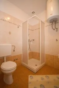 Flat with barbecue & terrace - Image 5