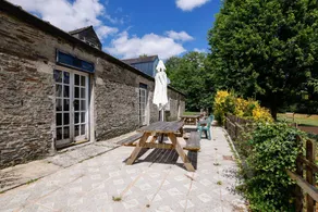 Small House "Le Bistrot" with Shared Pool, Shared Terrace and Wi-Fi - Image 4