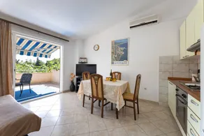 Magnífico apartamento vacacional con barbacoa | Vistas al jardín | En la playa - Image 3