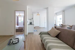 Agréable appartement de vacances convivial et familial avec terrasse et jardin | Vue plage - Image 4