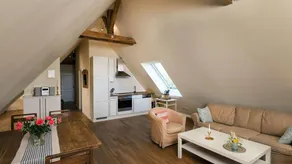 Flat with sauna, garden & barbecue | Sea view - Image 4