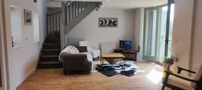Cottage with terrace - Image 3