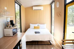 Cozy Pet-Friendly Tiny House with Bushland Wildlife Escape near Fraser Island, Fraser Coast Queensland - Image 4