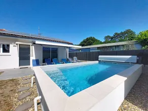 Fully equipped house with BBQ, terrace & private pool - Image 5