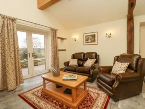 Child-friendly cottage with garden - Image 5
