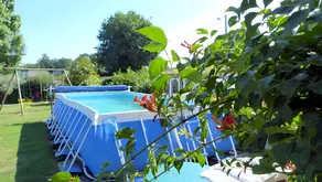 Guest Room 'Bord de Mer' with Shared Pool, Terrace and Wi-Fi - Image 3