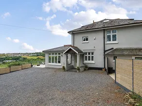 Cottage with BBQ, garden & hot tub | Beach view - Image 4