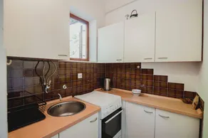 Charming flat with BBQ & garden | Sea view | Pets allowed - Image 4