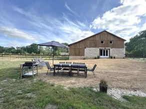 Gite with garden & BBQ - Image 2