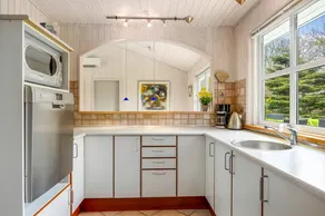 Fully equipped beautiful house with barbecue, sauna & jacuzzi - Image 4