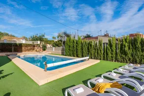 Villa with terrace, garden & private pool - Image 5