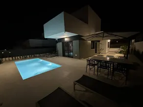 Children-friendly villa with terrace, private pool & BBQ | Mountain view - Image 4