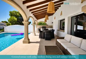 Villa with terrace, BBQ & private pool - Image 2