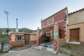 Holiday home with garden, pool & terrace | Mountain view - Image 2