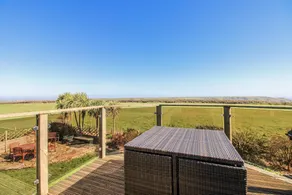 Cottage with terrace & garden | Beach view - Image 3