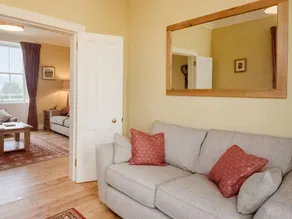Family-oriented wonderful cottage with garden, barbecue & hot tub | Pet-friendly - Image 3