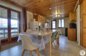 Gite with terrace, pool & garden - Image 3
