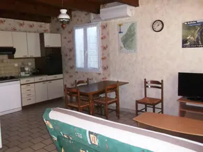 Fully equipped holiday home with garden, terrace & BBQ | Garden view | Pets are welcome - Image 3