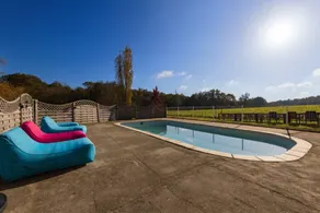 House with terrace, pool & BBQ - Image 2
