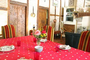 Gite with pool, garden & BBQ - Image 4