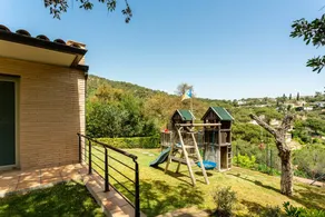 Agréable villa conviviale et familiale avec internet haut débit, barbecue et piscine privée | Vue jardin | Adaptée au travail à distance | Avec animaux bienvenus - Image 3