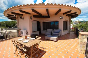 Kinderfreundliche Villa mit Grill, Garten und Terrasse - Image 4