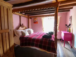 Children-friendly wonderful cottage with garden | Dogs allowed - Image 5