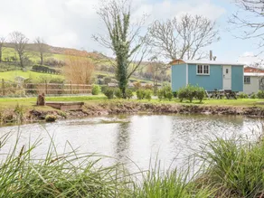 Cottage with garden | Beach view - Image 2