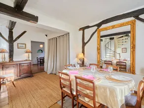 Holiday home with garden - Image 2