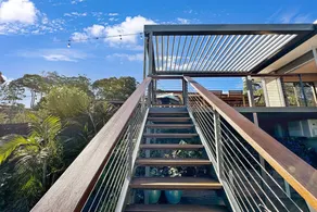 Apartment with terrace & garden | Suitable for remote work - Image 4