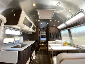 Outstanding Airstream Close to Stunning Hiking Trails in Bristol, Texas - Image 3