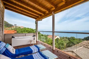 House with terrace & jacuzzi | Mountain view - Image 3