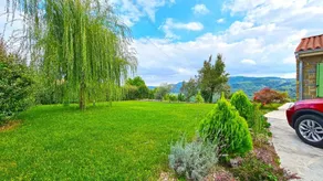 Fully equipped spacious holiday apartment with terrace, garden & private pool - Image 4