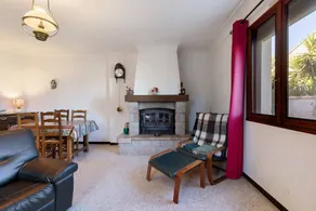 Holiday home with terrace, BBQ & garden | Garden view - Image 5