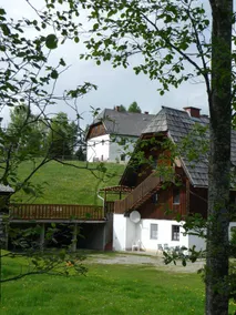 Flat with BBQ & garden - Image 4
