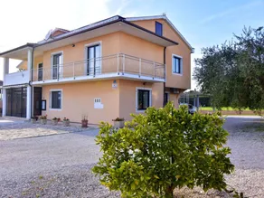 Wohnung mit Grill und Garten - Image 5