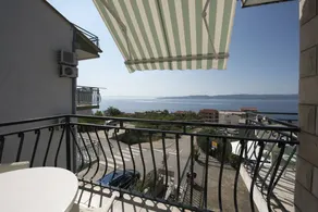 Charming flat with barbecue & terrace | Sea view - Image 2